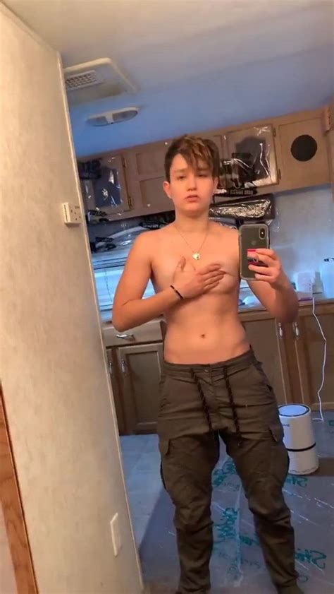 Bex Taylor Klaus Topless 11 Pics Video Thefappening