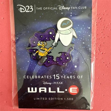 Disney Pixar 15th Anniversary Wall E And Eve Pin Limited Release Of