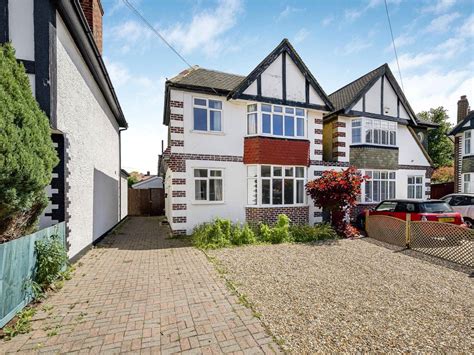 4 Bed Link Detached House For Sale In Reynolds Road New Malden Kt3 £