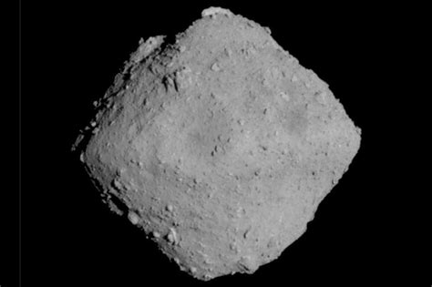 Las increíbles imágenes de Ryugu el asteroide al que llegó la sonda