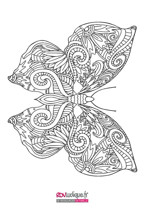 Coloriage Mandala Dessin Animaux Papillon