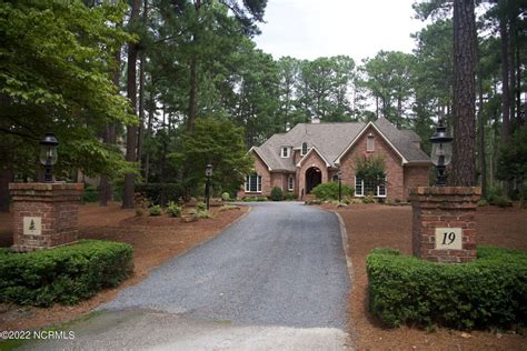 Pinehurst, NC Real Estate - Pinehurst Homes for Sale | realtor.com®