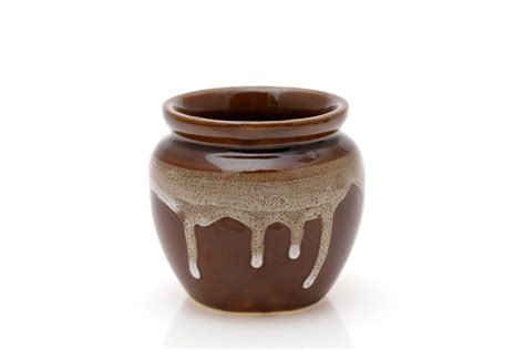 Hull Pottery Value Identification Marks And Rare Pieces Guide
