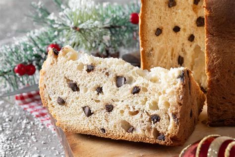 Panettone aux pépites de chocolat un cake moelleux et fondant