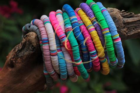 Bracelets de perles élastiques de Heishi de 6mm bracelets Etsy