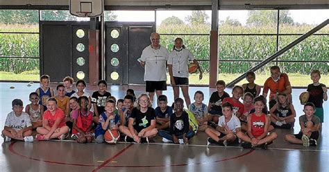 Aoste Les Enfants Ont D Couvert Le Basket Avec Lunion Basket