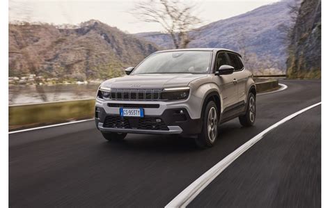 Der Neue Jeep Avenger E Hybrid Mit Innovativem Volt Hybrid Motor