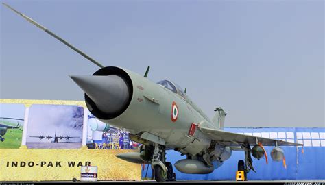 Mikoyan Gurevich Hindustan Mig 21 Bison India Air Force