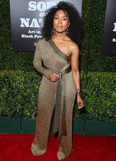 Angela Bassett Body