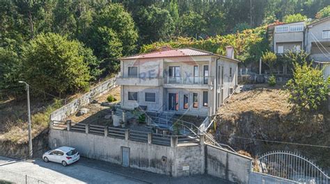 Casa Ou Moradia Venda Na Rua Das Po As Braga Escudeiros E