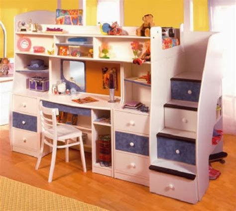 Kids study room decor.