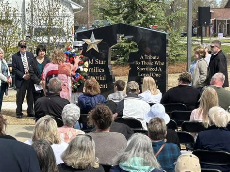 Gold Star Families Memorial Monument Picture This On Granite