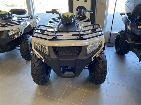 D Couvrez Le Arctic Cat Alterra Dans Votre Concession