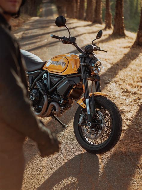 Ducati Scrambler Tribute Pro