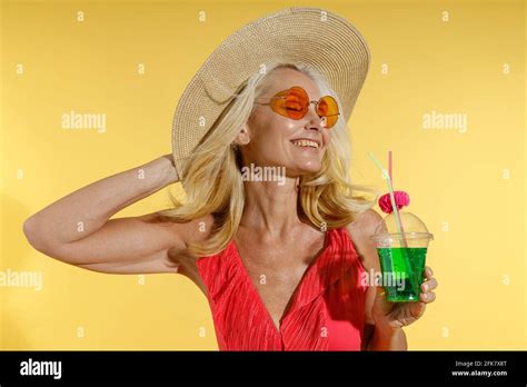 Blonde Swimsuit Model Hi Res Stock Photography And Images Alamy