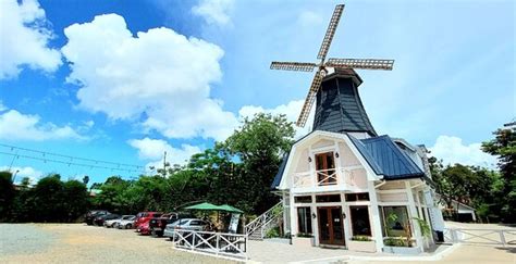 Hillbarn Caf And Restaurant Tagaytay Restoran Yorumlar Tripadvisor