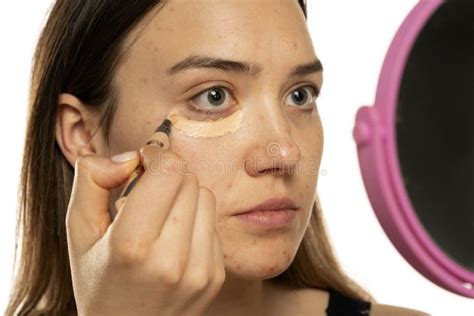 189 White Concealer Under Eyes Stock Photos Free And Royalty Free Stock