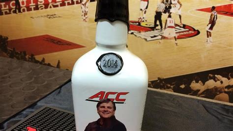 Commemorative Maker S Mark Bourbon Bottle Features Louisville S Jurich Acc