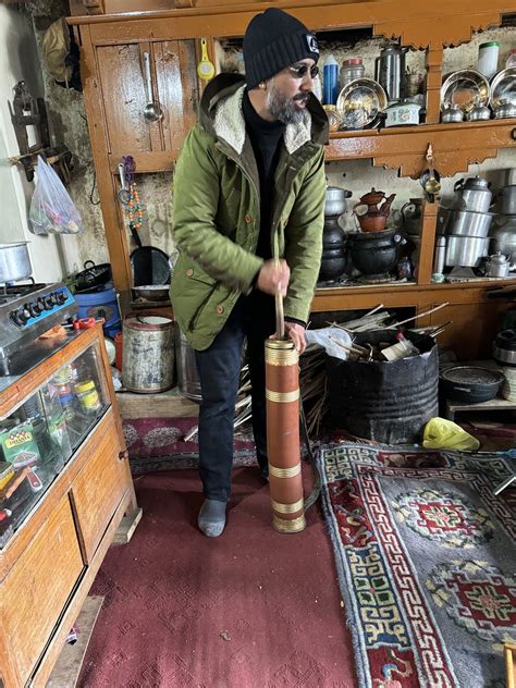 Ulley Ladakh India Gulzar Hussain Demonstrates The Gurgu Flickr