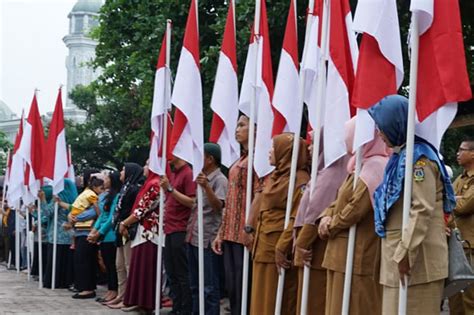 Semarakkan Hut Kemerdekaan Ri Ke Pemko Tebing Tinggi Bagikan Seribu