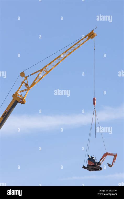 Crane Vs Excavator At Stephen Gallagher Blog