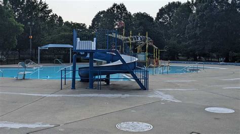 3 Year Old Nearly Drowns At Woodland Aquatic Center