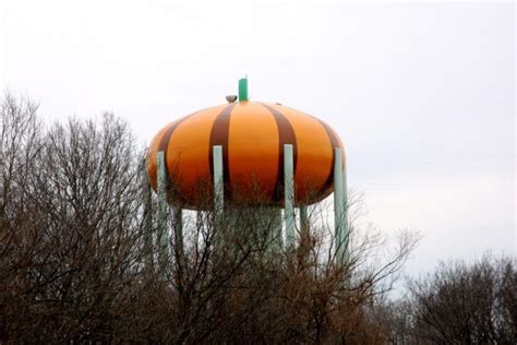 14 Bizarre Roadside Attractions In Ohio That Are Fascinatingly Weird ...