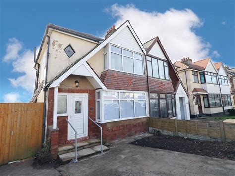 3 Bed Semi Detached House For Sale In Buckley Crescent Cleveleys Fy5