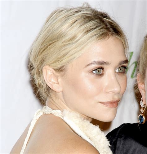 Olsens Anonymous Close Up Ashley