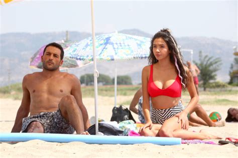 7 Hot Sexy Aybuke Pusat Bikini Pics