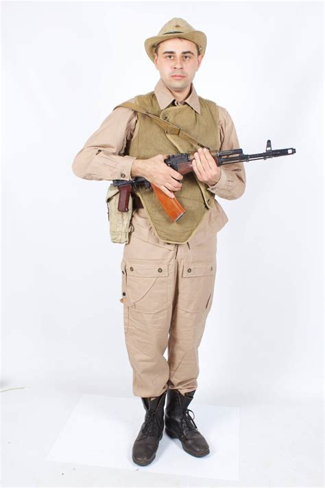 Mabuta 1 and Mabuta 2: comparison of GRU Spetsnaz field uniforms