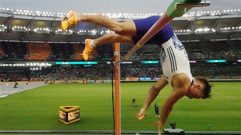 Mondiaux d athlétisme Perche Thibaut Collet a sauté 5 85 m au