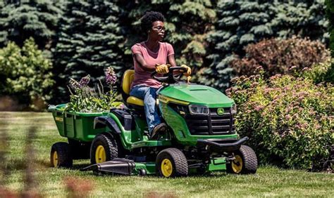 John Deere S220 vs. S240: A Comparison Guide | MachineFinder