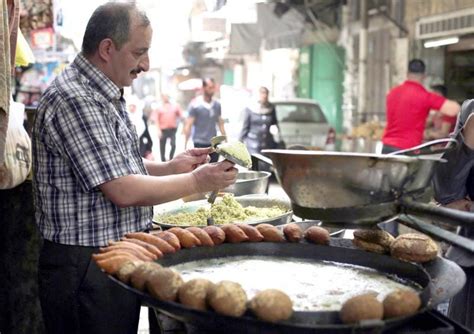 Street Foods in Palestine. Road food varieties are one of the most… | by Darzah | Medium