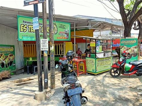 Menu At Es Teler Durian Gerobak Duren Hertasning Cafe Makassar