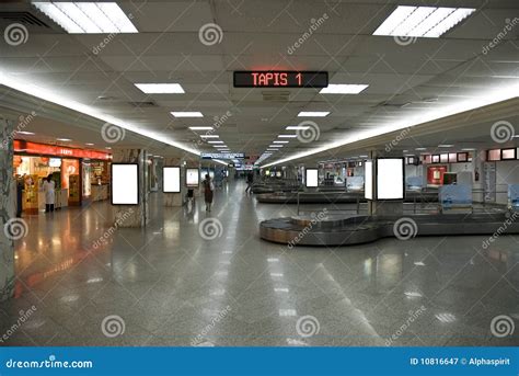Airport Arrival Belt Stock Image Image Of People Interior 10816647