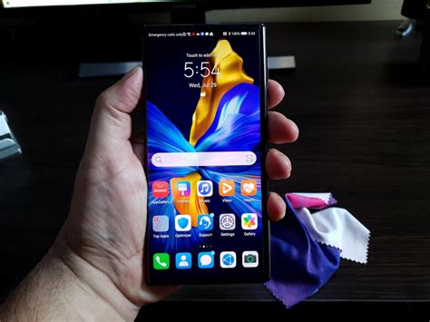 Huawei Mate XS review după o lună de utilizare: pliabilul business care ...