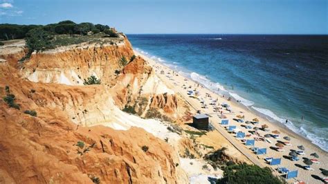 Praia Da Fal Sia A Oteias Em Albufeira Interditada A Banhos