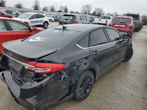 2017 Ford Fusion Se Photos Mo St Louis Repairable Salvage Car Auction On Tue Mar 05