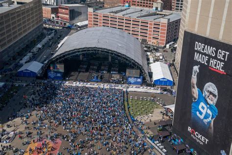 Detroit Sets All Time Nfl Draft Record With 275000 Fans In Attendance