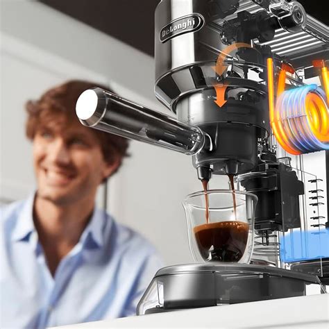 DeLonghi Dedica Style EC 685.R Espressomaschine - Rot