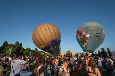 Les Millors Fotos De La Nit De Globus De L European Balloon Festival