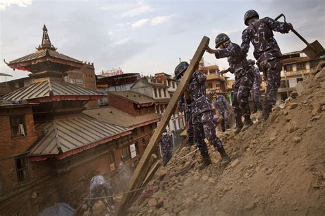 Il Terremoto In Nepal In Foto Il Post