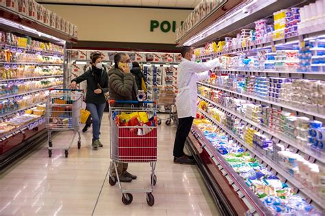 Supermercati E Farmacie Aperti A Natale A Bologna