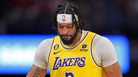 Anthony Davis Slams Terrible Play As Los Angeles Lakers Lose Ground