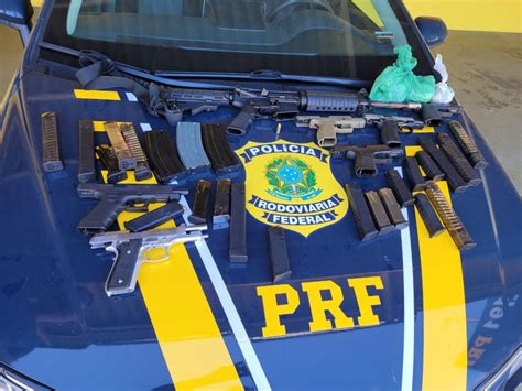 Prf Apreende Fuzil Pistolas E Centenas De Muni Es Escondidos Em Fundo