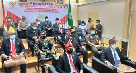 Plh Bupati OKU Drs H Edward Candra M H Menghadiri Peringatan Hari