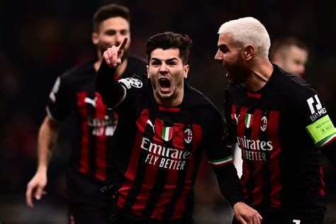 AC Milan Tottenham Hotspur Rossoneri blisko ćwierćfinału Ligi