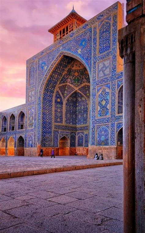 Stunning Shah Mosque In Isfahan Iran