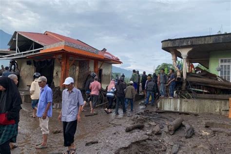 Banjir Lahar Dingin Gunung Marapi Sumbar Bikin 204 Warga Mengungsi